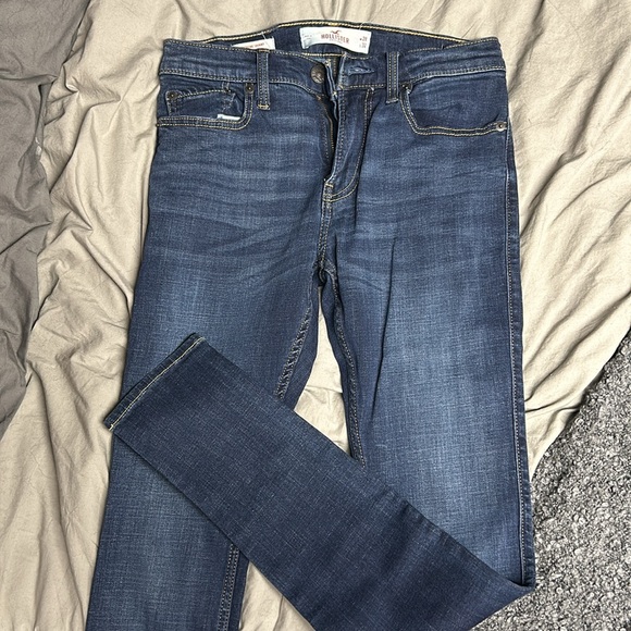 Hollister jeans, size 28 - Picture 3 of 3